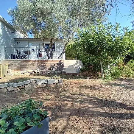 La Maison Sous Les Oliviers Casa D'iloa Vakantiehuis *